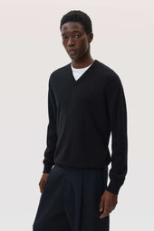 Classic Cashmere V Neck Jumper