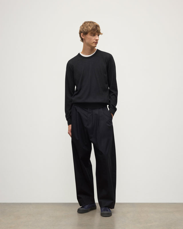 Fin Black Superfine Cashmere Jumper