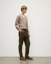 Fin Light Brown V Neck Superfine Cashmere Jumper