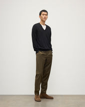Fin Black V Neck Superfine Cashmere Jumper