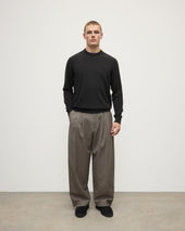 Classic Cashmere Dark Grey Round Neck Jumper