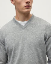 Rory Light Grey Classic Cashmere V-Neck Jumper