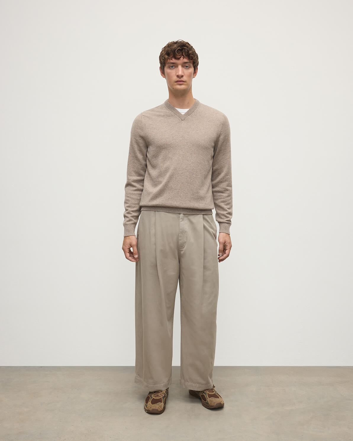 Rory Classic Cashmere V Neck Jumper