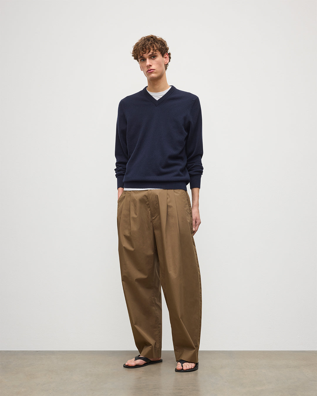 Rory Classic Cashmere V Neck Jumper