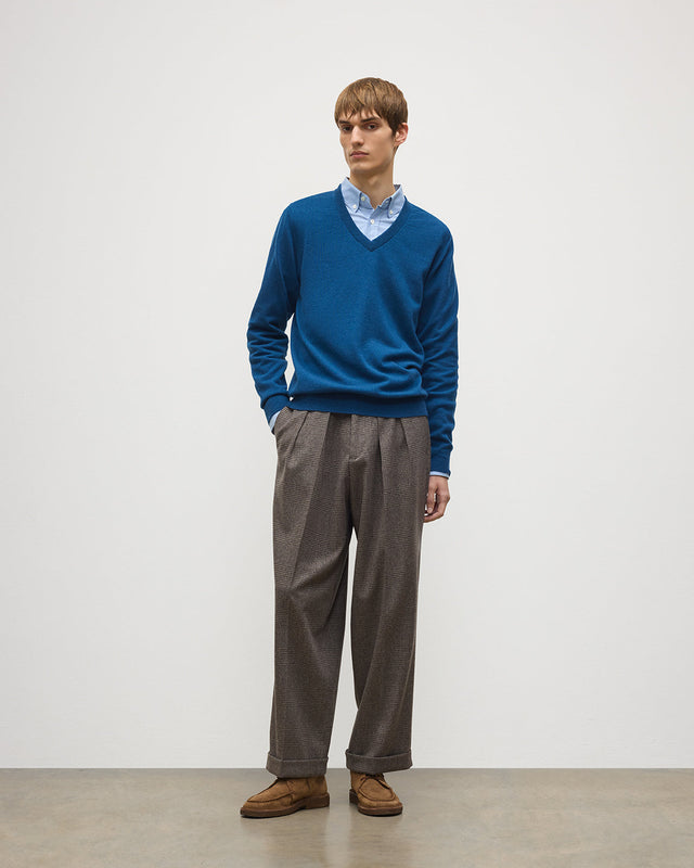 Reuben Cashmere V Neck Jumper
