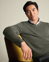 Pure Merino V Neck Jumper Green