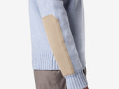 V Neck Moulin