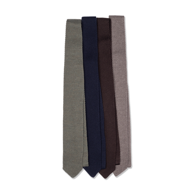 Wool Knitted Tie in Olive Green
