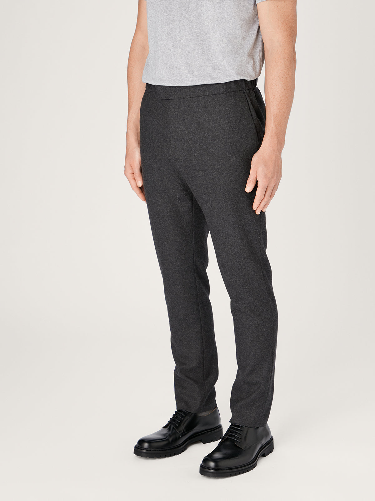 The 24 Trouser Wool Charcoal Wool Flannel