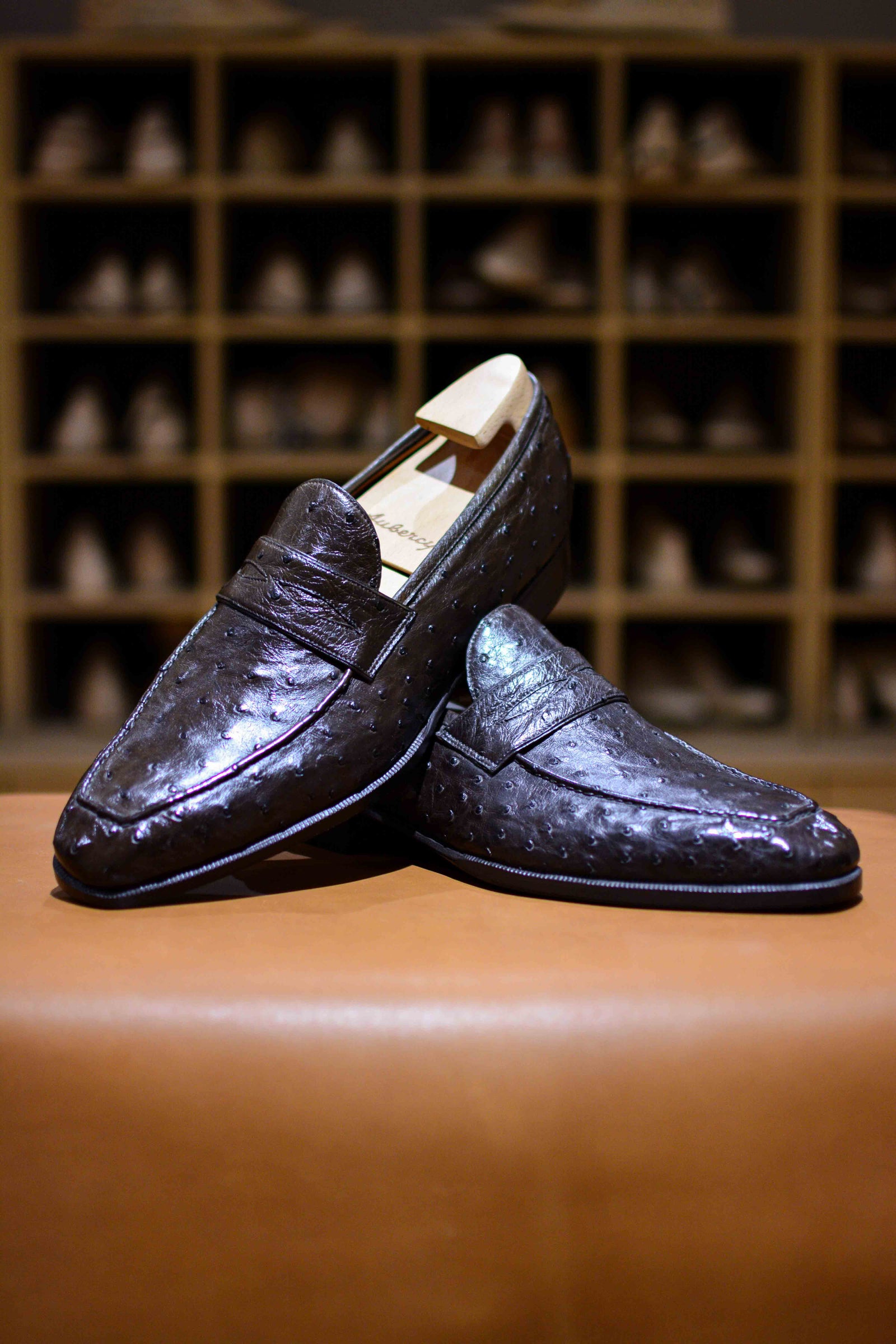 Le Mocassin Masque Lupin En Autruche