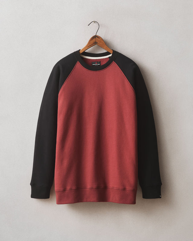 Men S Colorblock Midweight Crewneck Spiced Apple