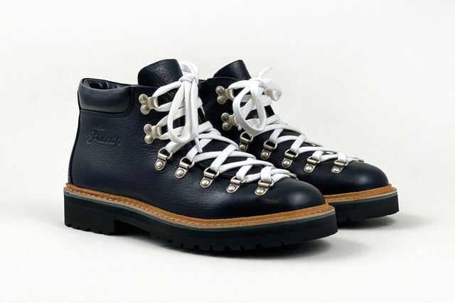 Magnifico M128 Black