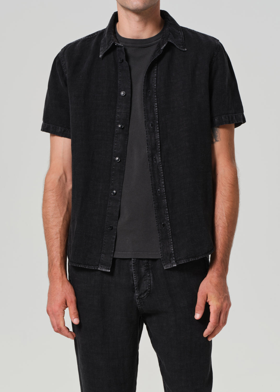 Cairo Short Sleeve Linen Shirt in Washed Black