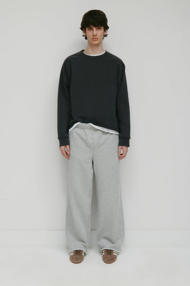 Men's Asr Cut-off Crewneck in Almost Black
