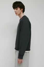Men's Asr Cut-off Crewneck in Almost Black