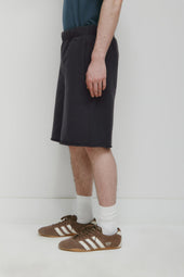 Men's Asr Cut-off Short in Almost Black