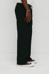 Men's Essential Straight Sweatpant in Black