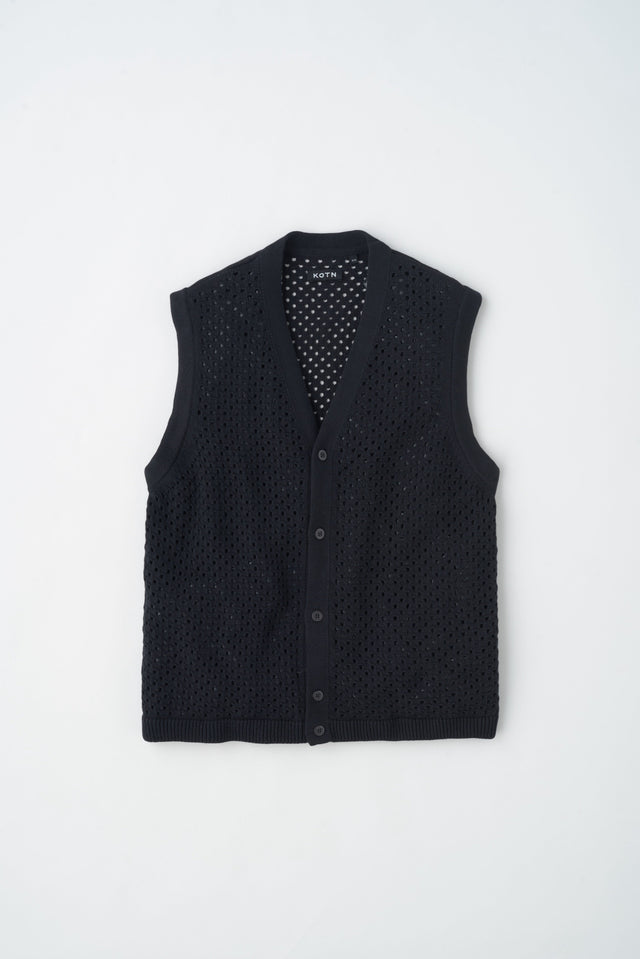 Mina Vest in Black