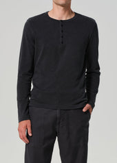 Classic Henley in Washed Black