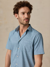 Short-Sleeve Movement™ Monterey Shirt - Teal Grove Foliage