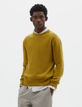 SEAMLESS CREW NECK | SOFT MERINO | MUSTARD