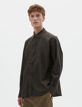 MINIMAL DRESS SHIRT | LIGHT COTTON POPLIN | CEDAR