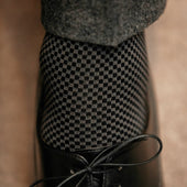 Noir Gris Contention