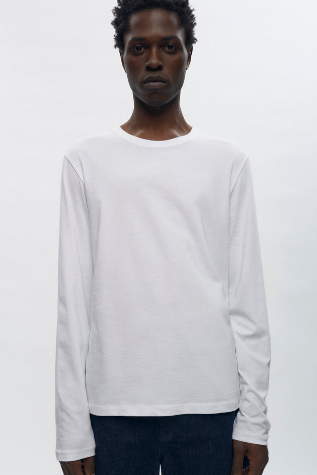 Unisex Essential Longsleeve in White