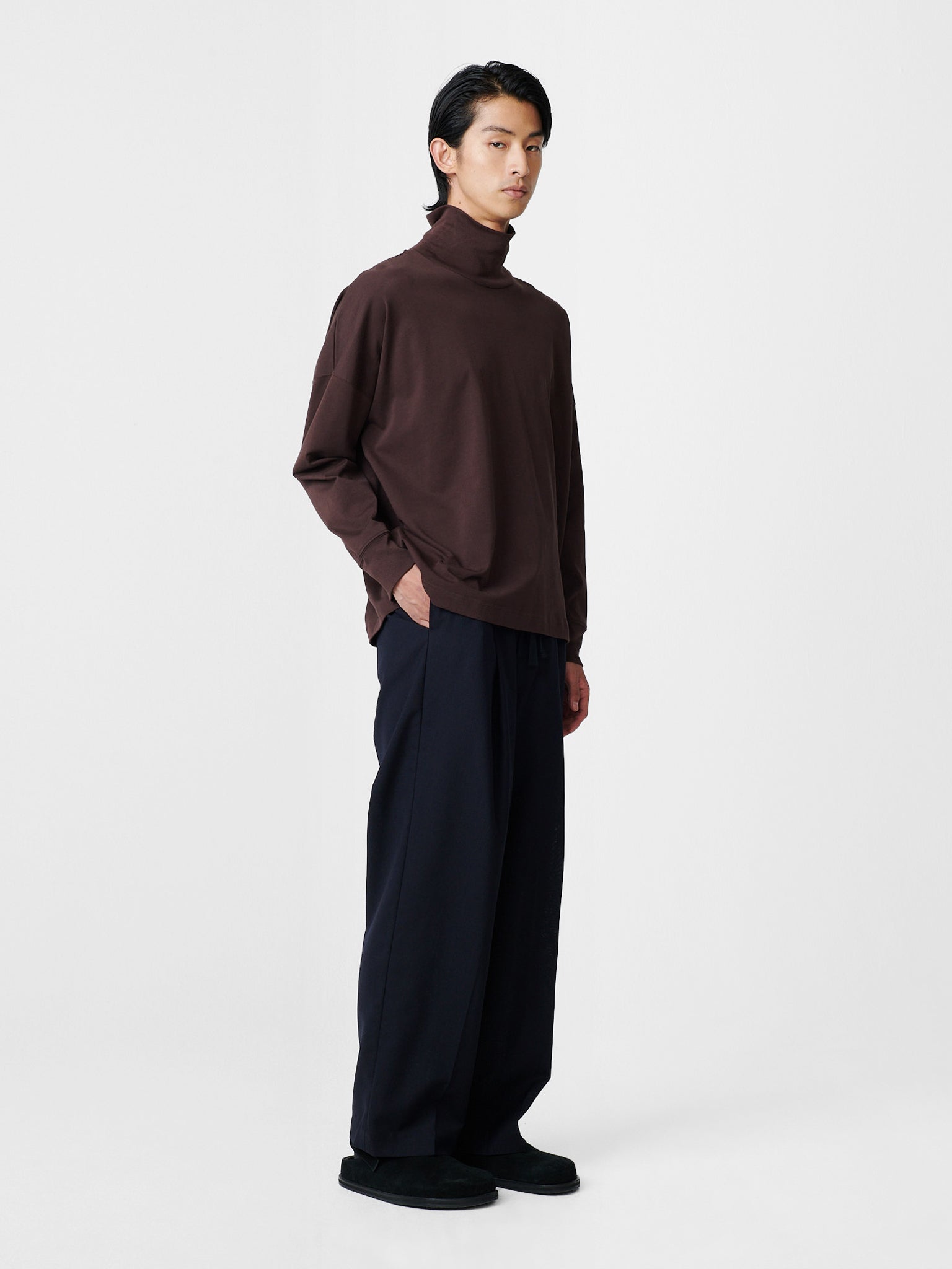Noam Tropical Wool Pant In Darkest