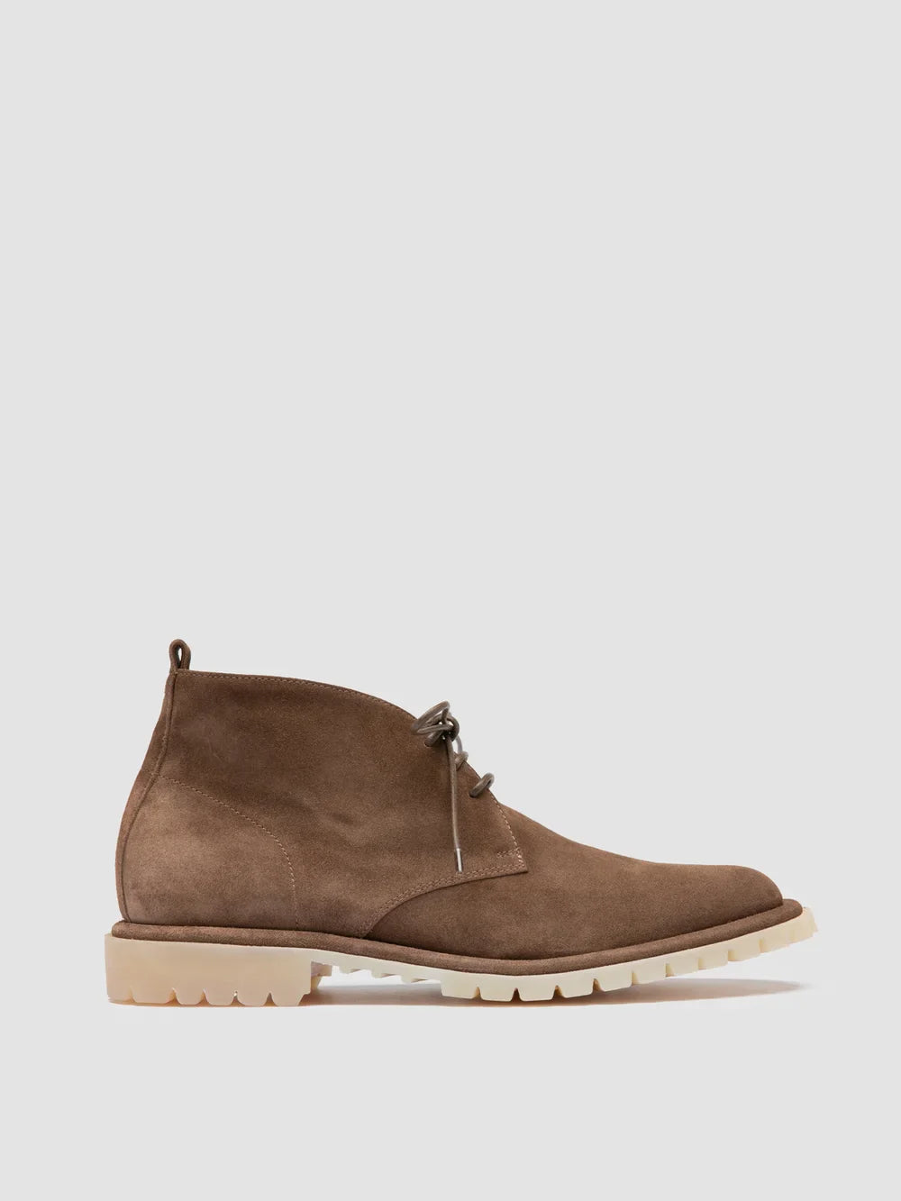 Spectacular 013 Suede Chukka Boots