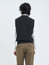Dewsbury V Neck Penrose