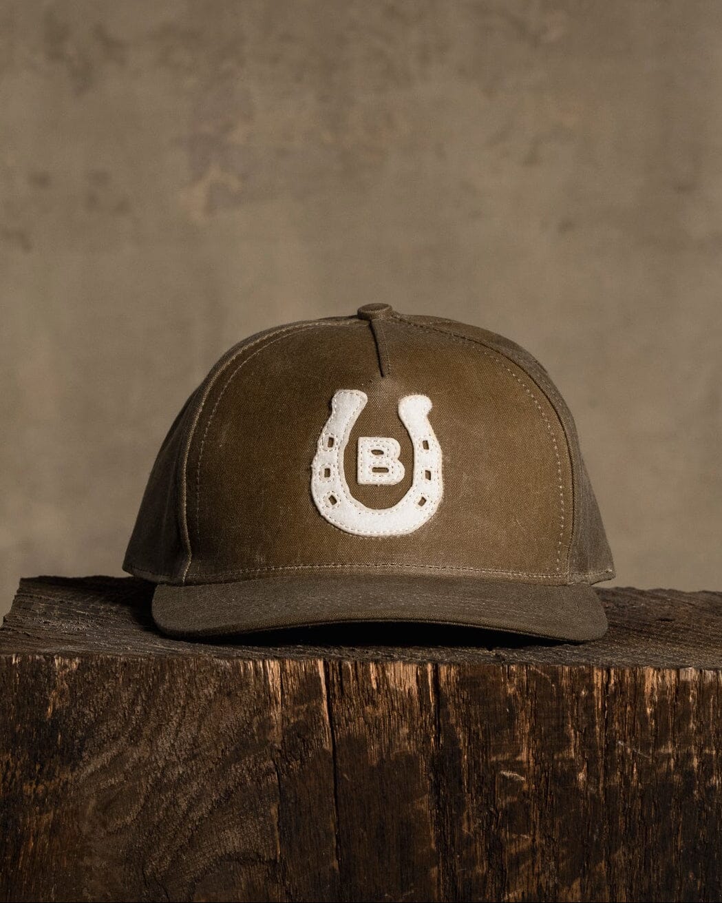 Horseshoe Appliqu Hat Waxed Field