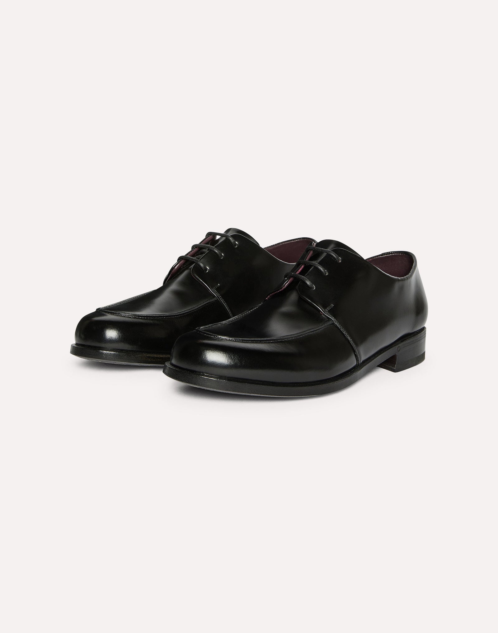 Derby In Pelle Di Toro Nero
