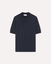 T-shirt in maglia blu con collo a lupetto