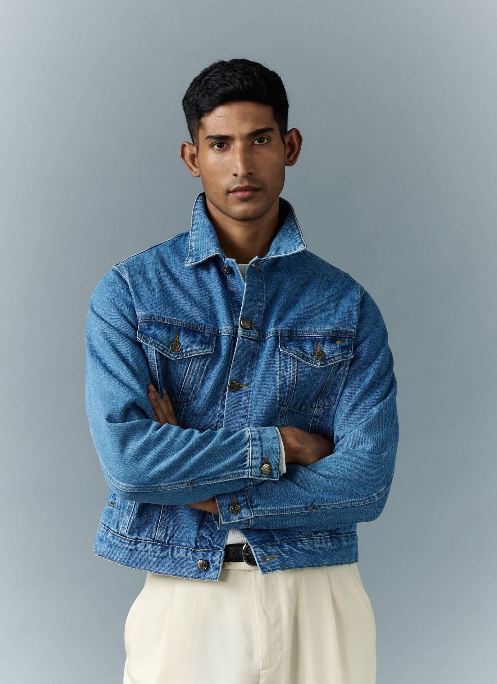 Western Trucker Jacket Light Wash Blue