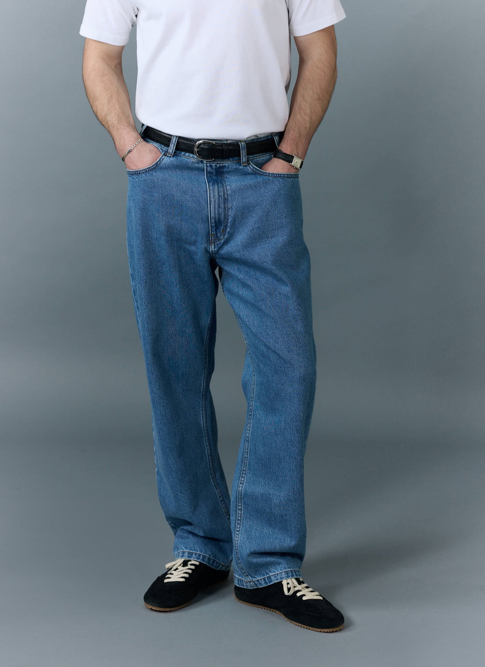 Relaxed Leg Jeans Cotton Light Wash Blue