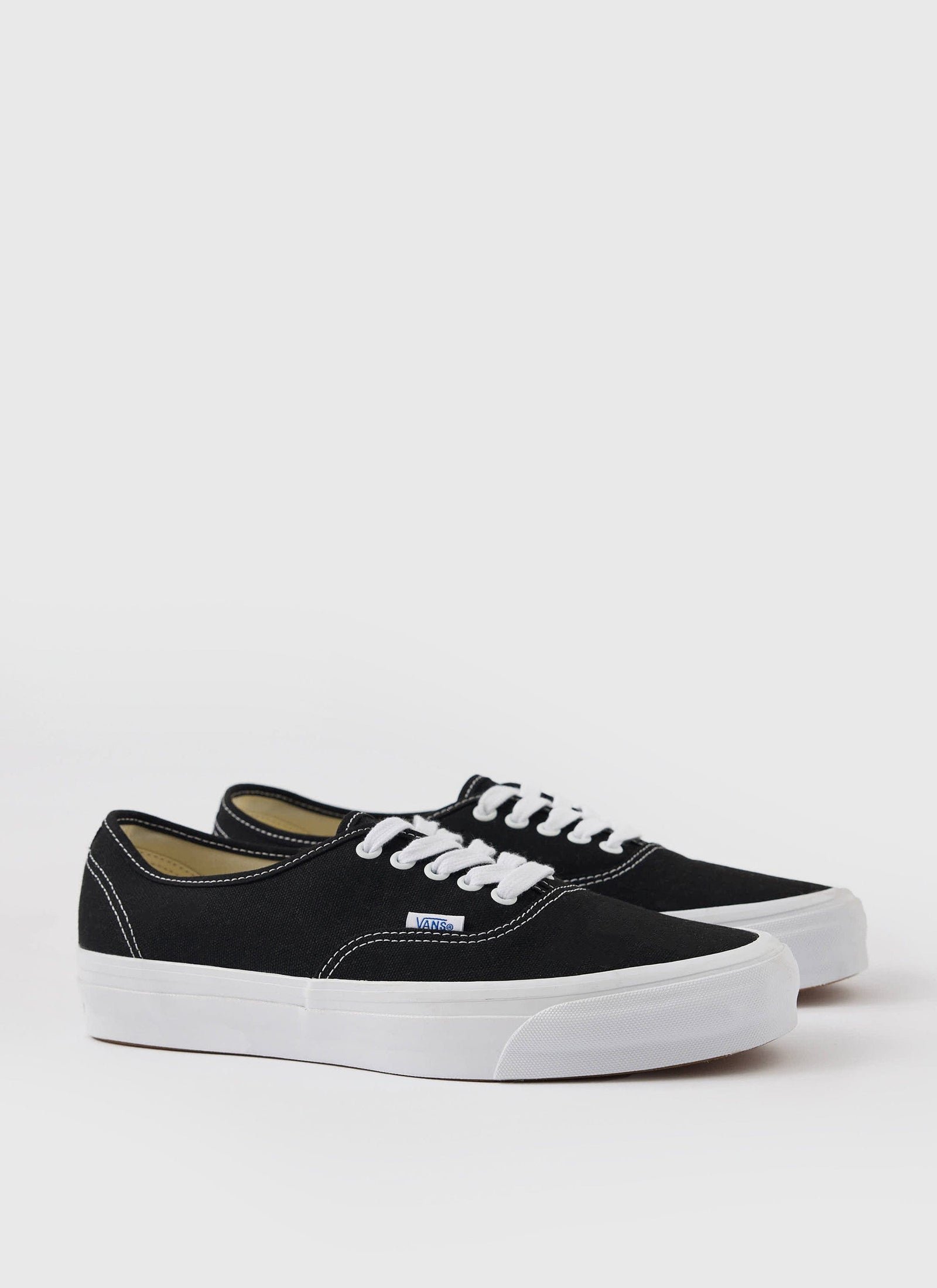 Vans Premium Authentic 44 Shoe With White