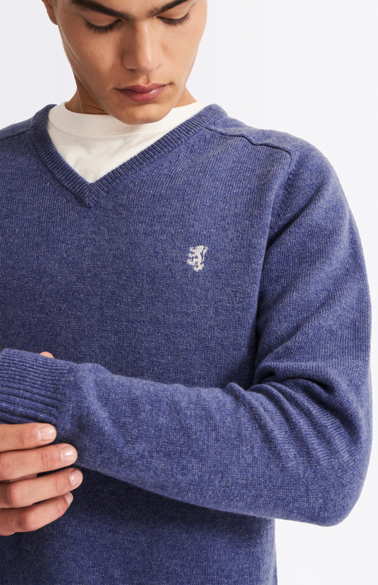 V Neck Lambswool Jumper In Dark Indigo With Contrast Tipping