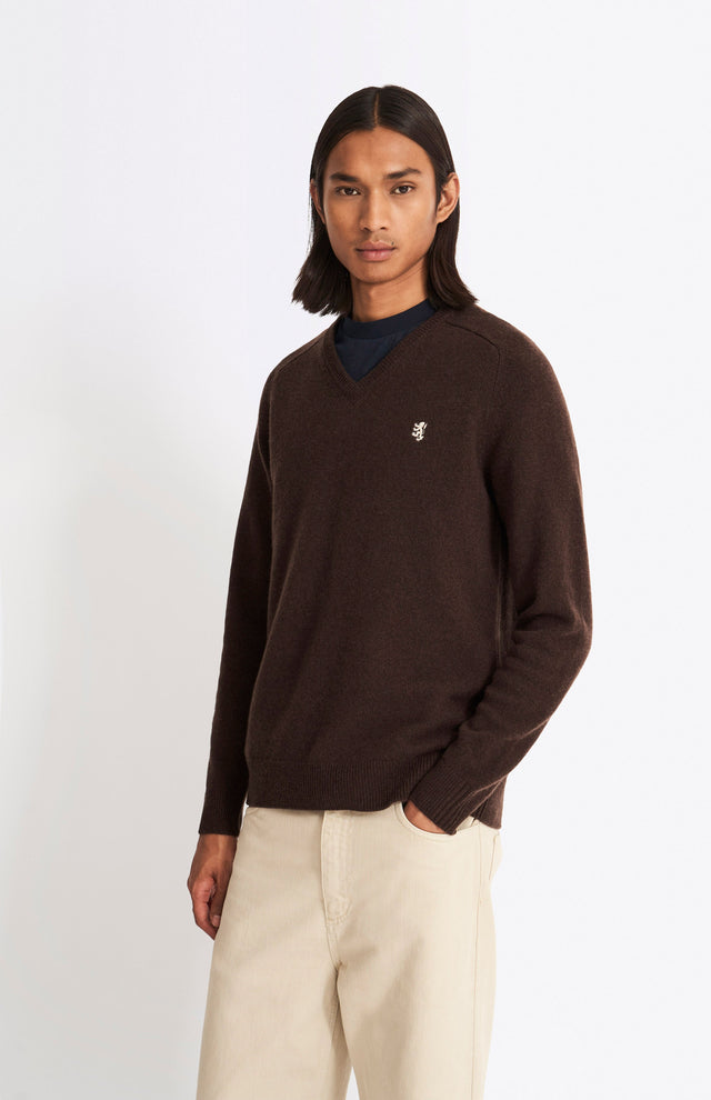 V Neck Lambswool Jumper In Dark Umber With Contrast Tipping