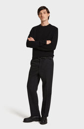 Men's Classic Round Neck Cashmere Jumper In Black
