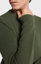 Men's Classic Round Neck Cashmere Jumper In Evergreen