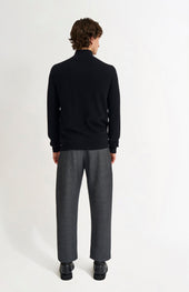 Men's Qtr Zip Cashmere Classic Jumper In Black