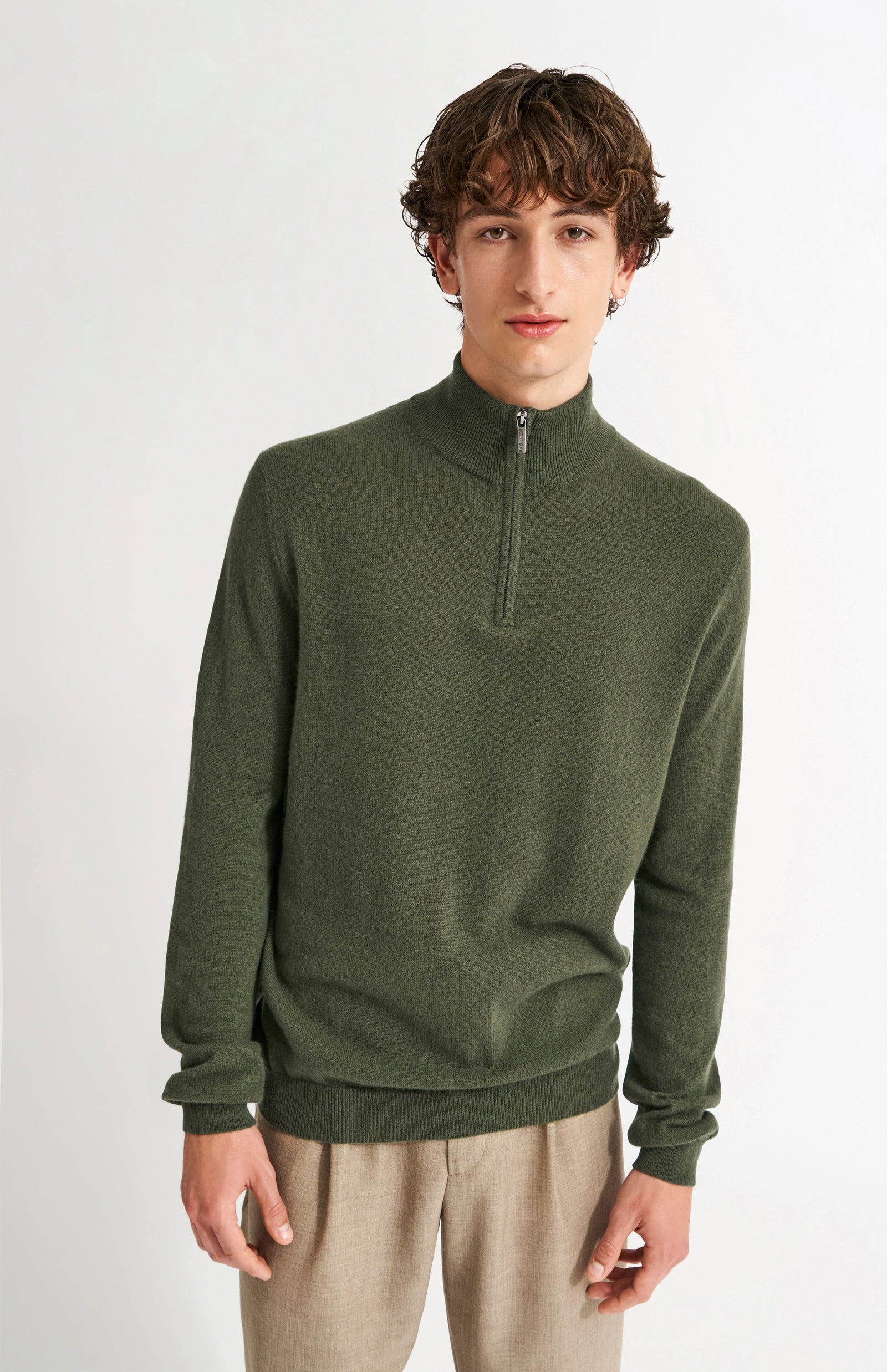 Men's Qtr Zip Cashmere Classic Jumper In Evergreen
