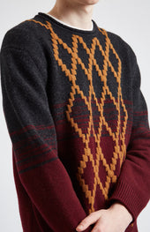 Lambswool Round Neck Jumper With Argyle Pattern And Degrade Effect In Charocal And Dark Claret