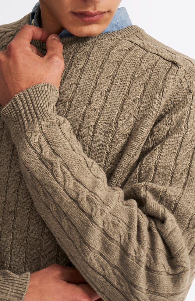 Round Neck Cable Knit Lambswool Jumper In Dark Natural