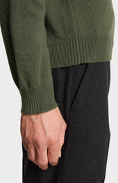 Men's Classic V Neck Cashmere Jumper In Evergreen