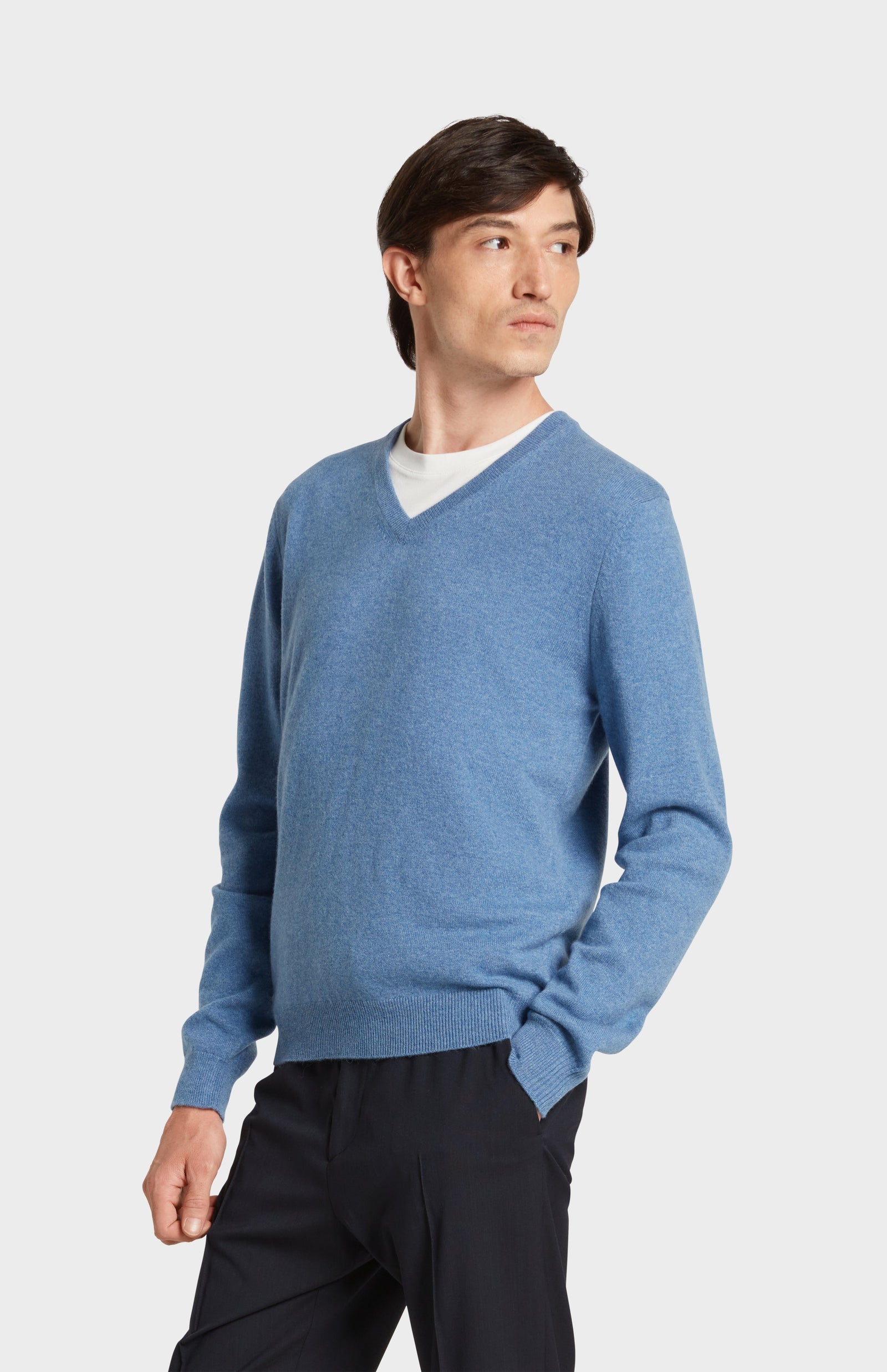 Men's Classic V Neck Cashmere Jumper In Blue Melange