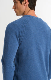 Men's Classic V-neck Supersoft Lambswool Jumper In Bering Sea Blue