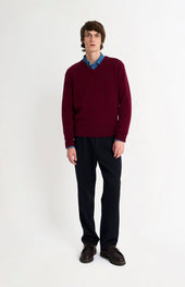 Men's Classic V-neck Supersoft Lambswool Jumper In Burgundy