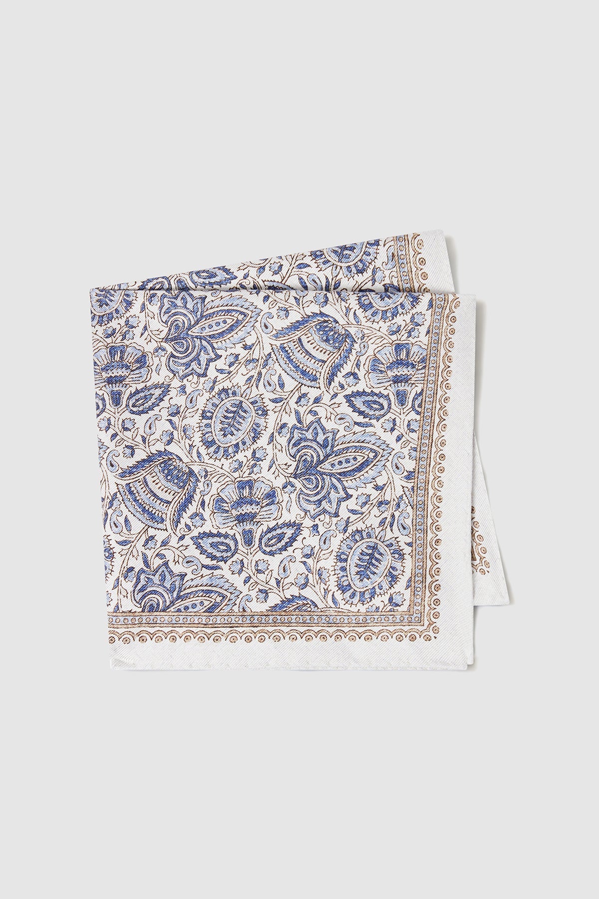 Eden clutch in white silk